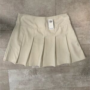 NWT Hollister Pleated Skirt